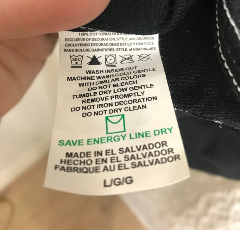 Camisa grande de manga corta con cuello en V para mujer Majestic Las Vegas Raiders Foto 4 de 4