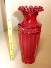 NICE Fenton COUNTRY Cranberry Vase Ruffled Top 7.25" Tall Glass Vase