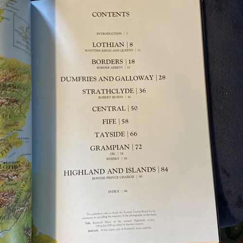 The Love of Scotland Book By Leslie Gardiner 1990 - Picture 7 of 11