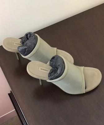 yeezy perspex thong sandals