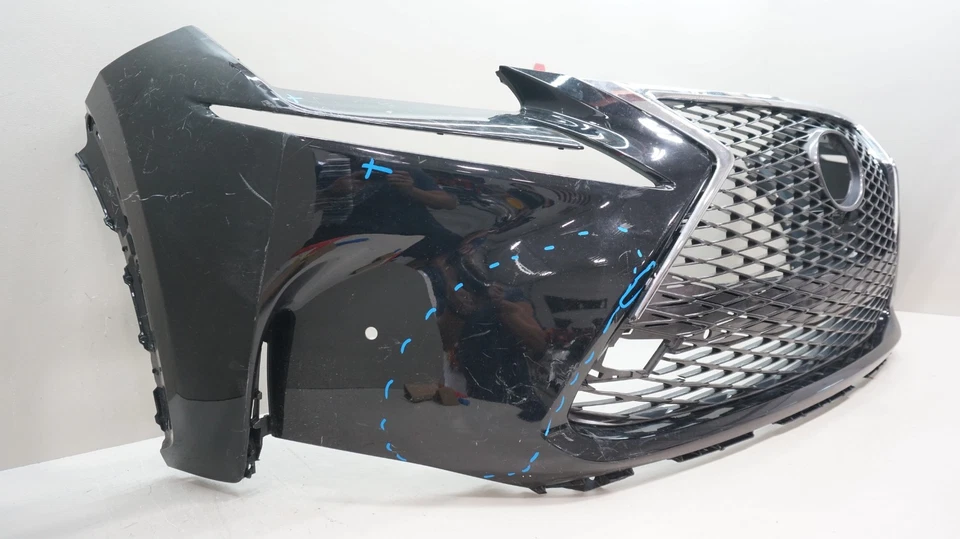 2015-2017 LEXUS NX200T NX300H FRONT BUMPER COVER WITH GRILLE OEM - Image 3 of 4