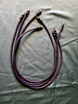 Analoges Audio-Cinch-Kabel (Interconnect) Marke Straight Wire, Modell ''Chorus''.
