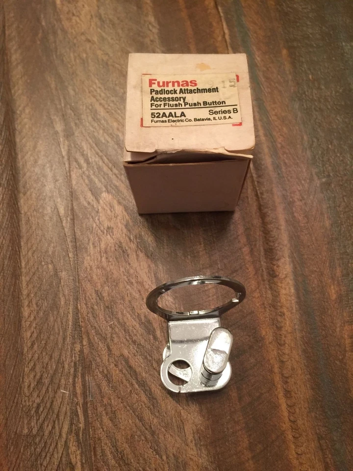 NEW IN BOX FURNAS PADLOCK ATTACHMENT ACCESSORY 52AALA SER.B Foto 2 de 2