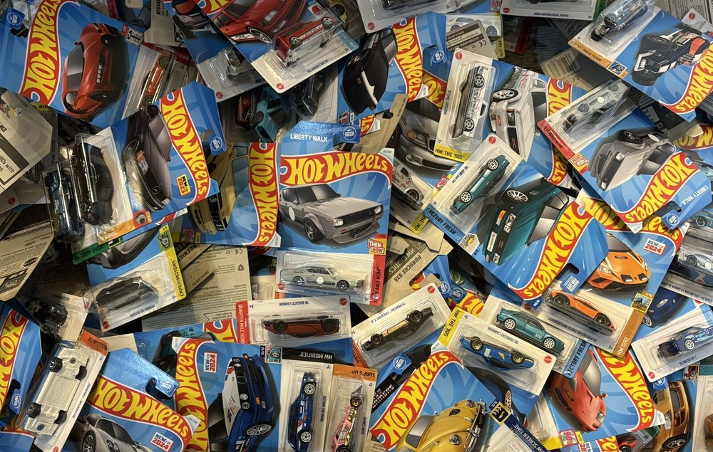 Hotwheels Random Mystery Car NIB