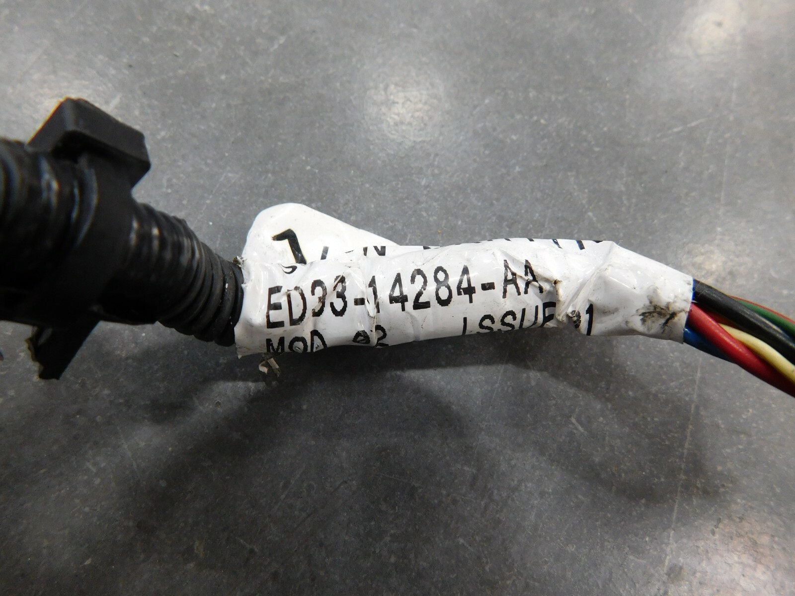 2014 12 - 18 Aston Martin V12 Main Chassis Harness #1697 Z2-1
