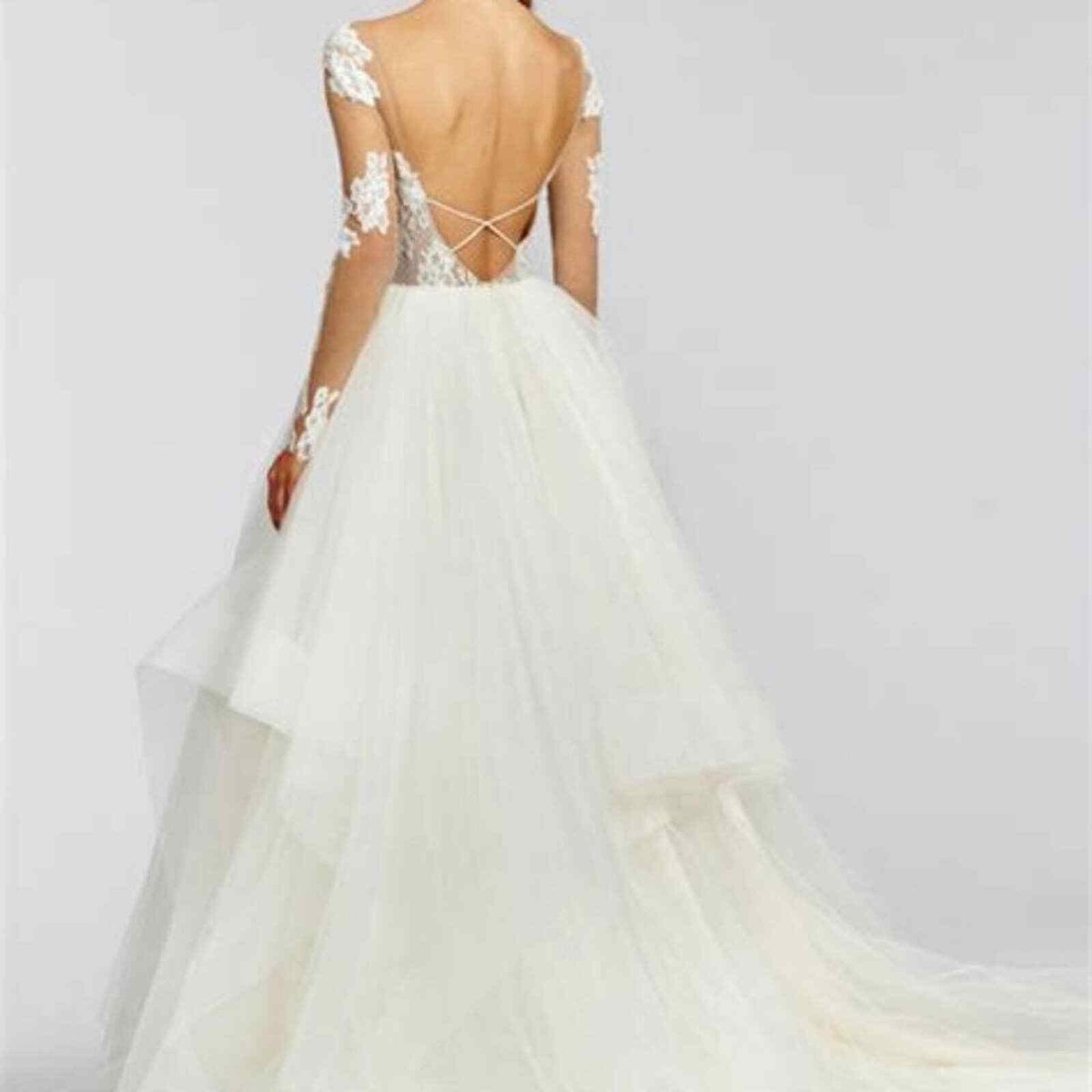 DESIGNER Wedding Gown- Lightweight + Dramatic! | eBay DESIGNER Wedding Gown- Lightweight + Dramatic! | eBay