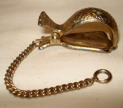 Vintage Gold Tone Fibula Sweater Scarf Purse Glove Jewelry Clip Clasp Brooch