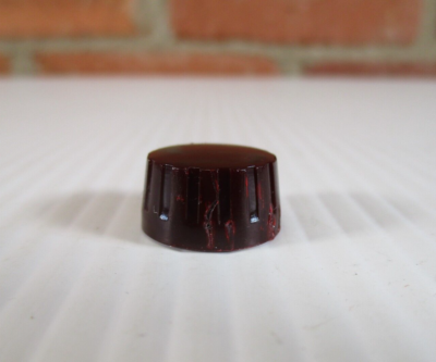 #ad Vintage Maroon Knob Plastic Radio Guitar Amp 11 16quot; Wide $5.50