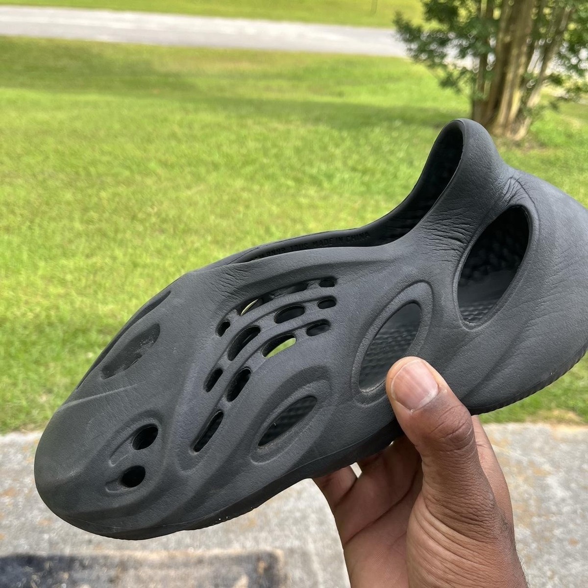 adidas yeezy v2 black non reflective