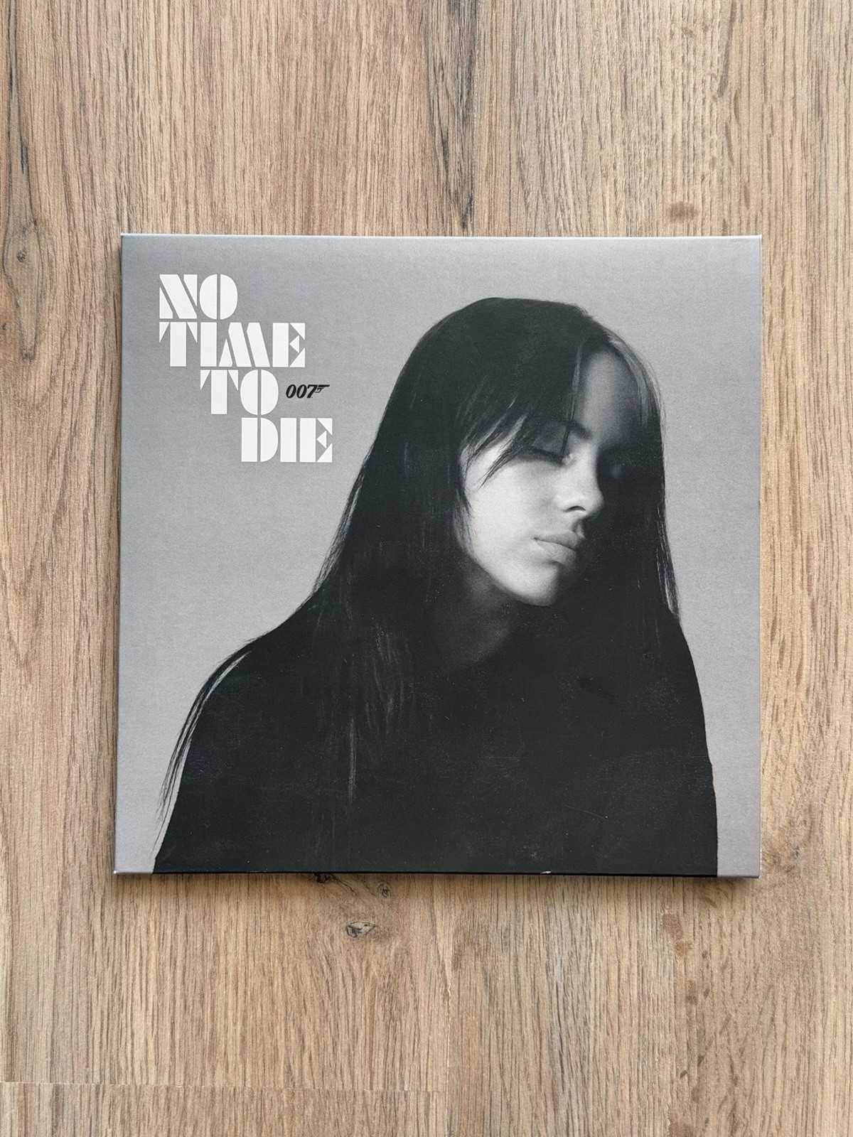 Vinyle No Time to Die - Bleu Glacier 45T - Billie Eilish 2