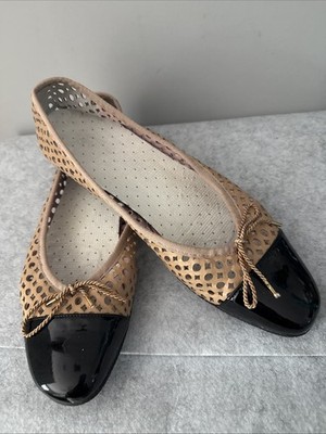 Paul Mayer Ballet Flats AttitudesBlack Patent Round Toe  Tan Cutout Upper Sz10.5