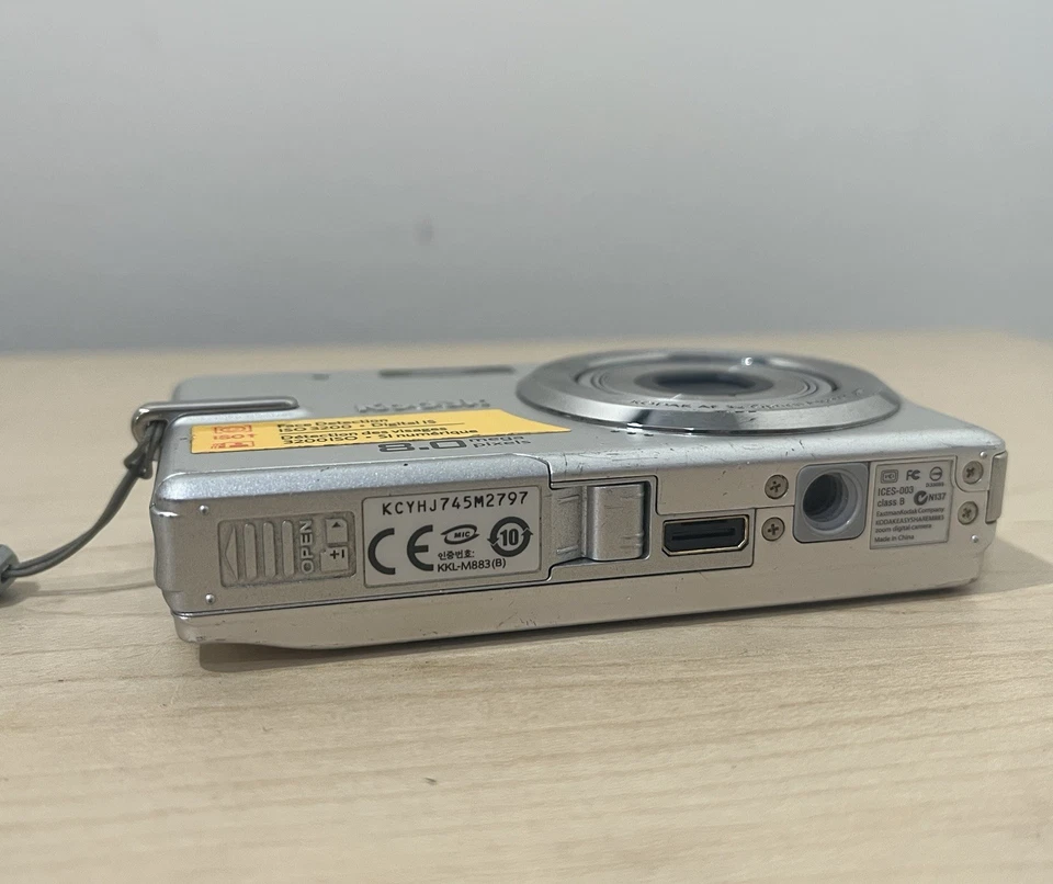 Paquete de cámara digital no probada Kodak Easyshare M883 y Casio Exile EX-71000 leer Foto 3 de 4
