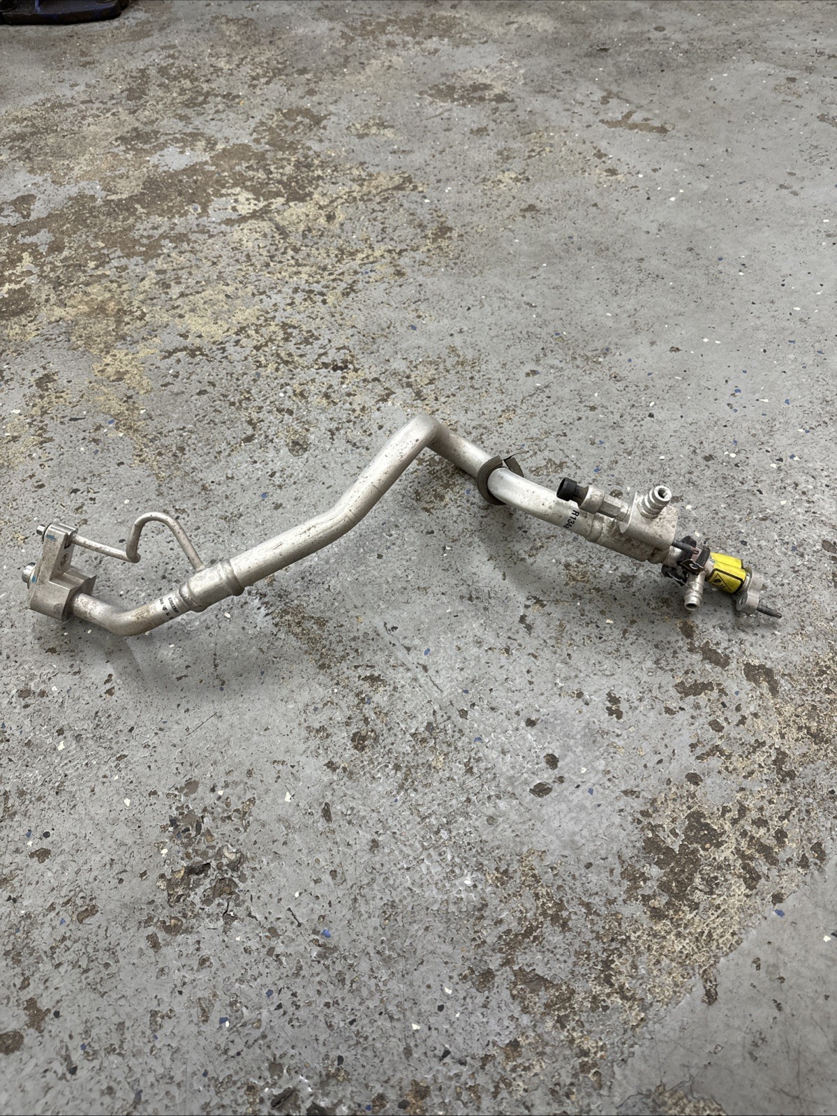 2017-21 MASERATI GHIBLI - A/C AIR CONDITION LINE PIPE TUBE 670033591 OEM