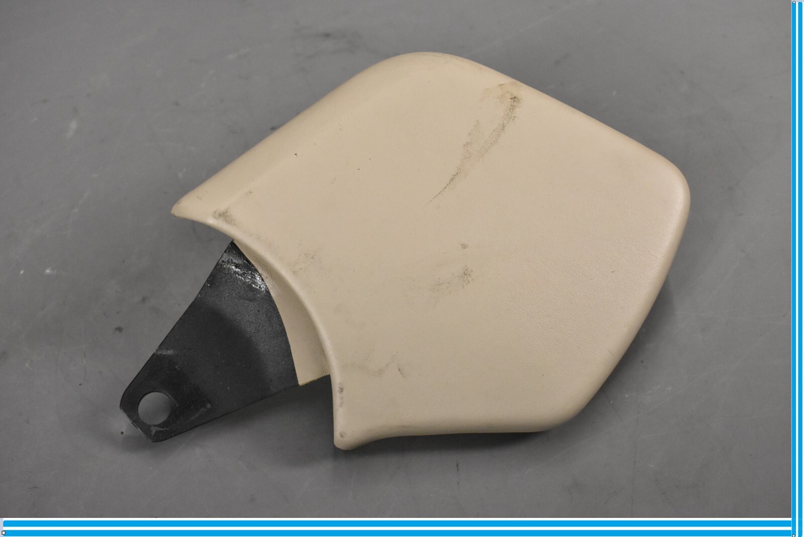 Bentley Continental 2005 Front Right Trim cover