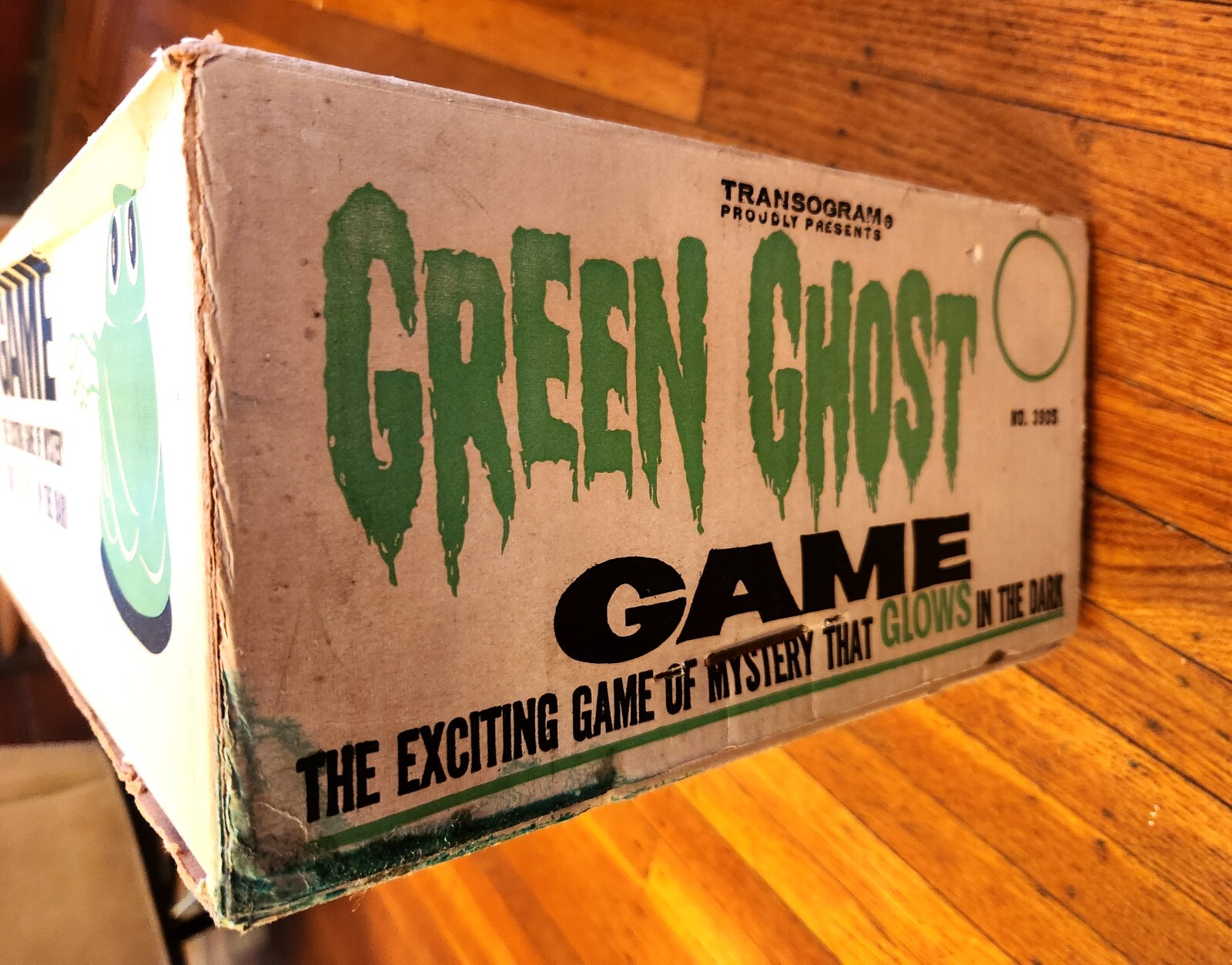 ORIGINAL 1965 Transogram 3905 Green Ghost Board Game Beautiful Box