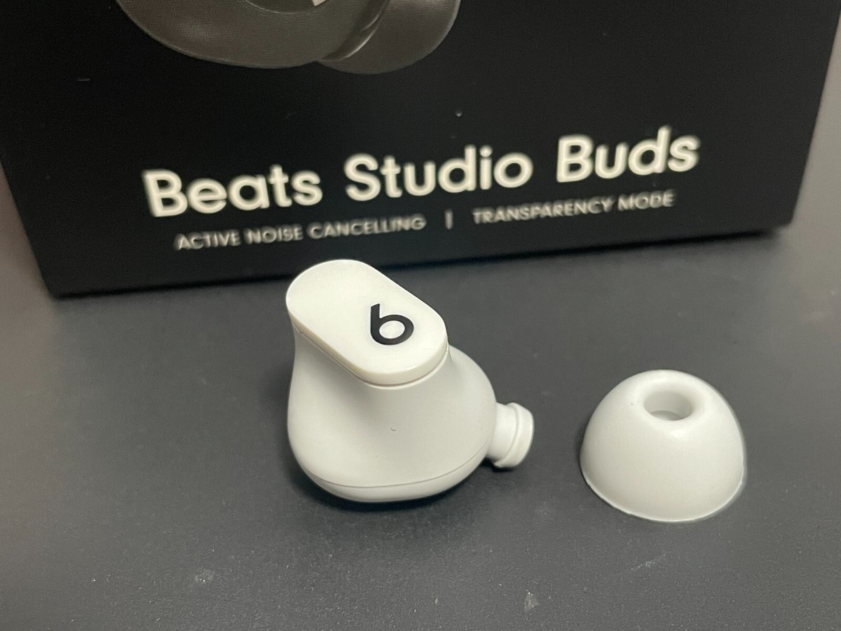 (新品)Beats Studio buds 右 Amazon.com: Beats Studio Buds – True Wireless Noise