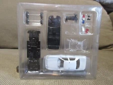 1:64 SpecCast Ford Crown Victoria Unmarked WHITE P71 Police Kit For Custom