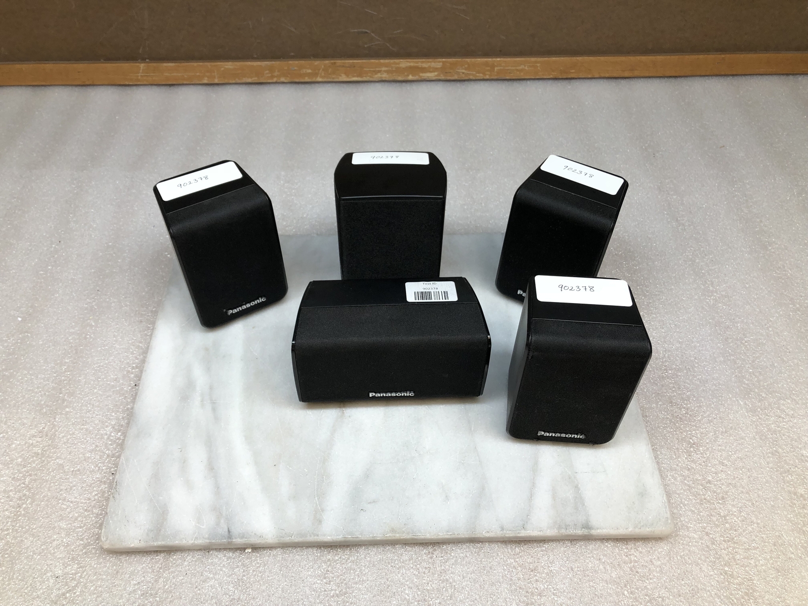 Panasonic Surround Sound 5 Set 1x SB-HS470 1x SB-HF480 1x SB-HC 480 2x SB-HS480