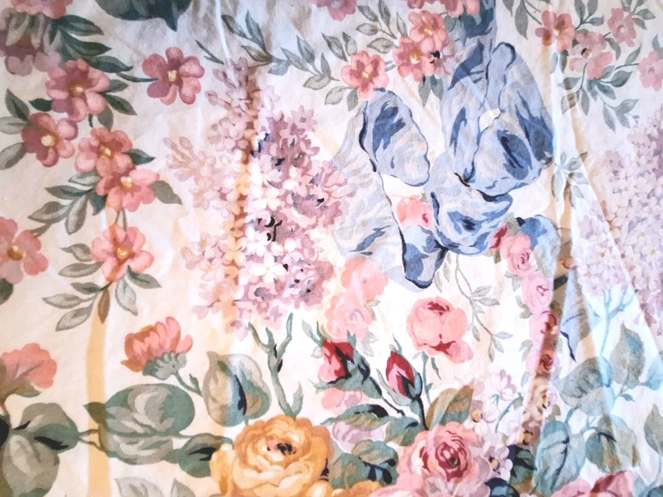 Vintage Ralph Lauren Allison Fabric Tablecloth Floral 101”x57” Country Cottage - Image 3 of 4