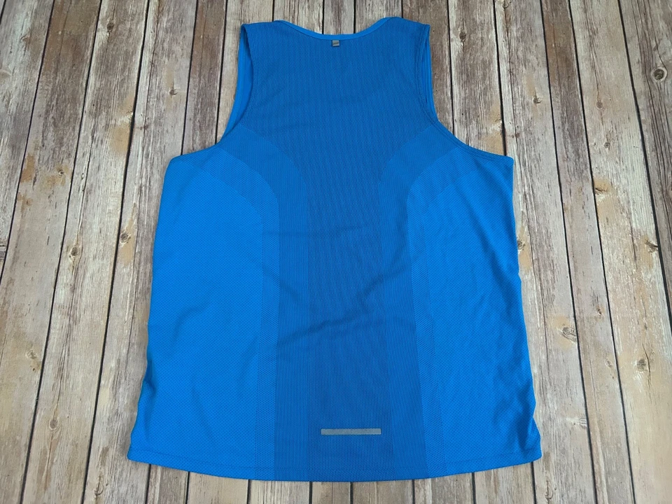 Camiseta sin mangas Nike para correr atlética gimnasio Dri-Fit para hombre talla mediana” Foto 2 de 4