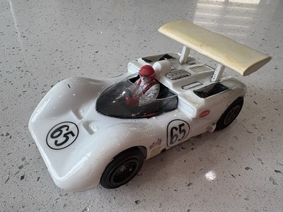 BZ Chassis Repop w Chaparral 2E Repo Body w Wing