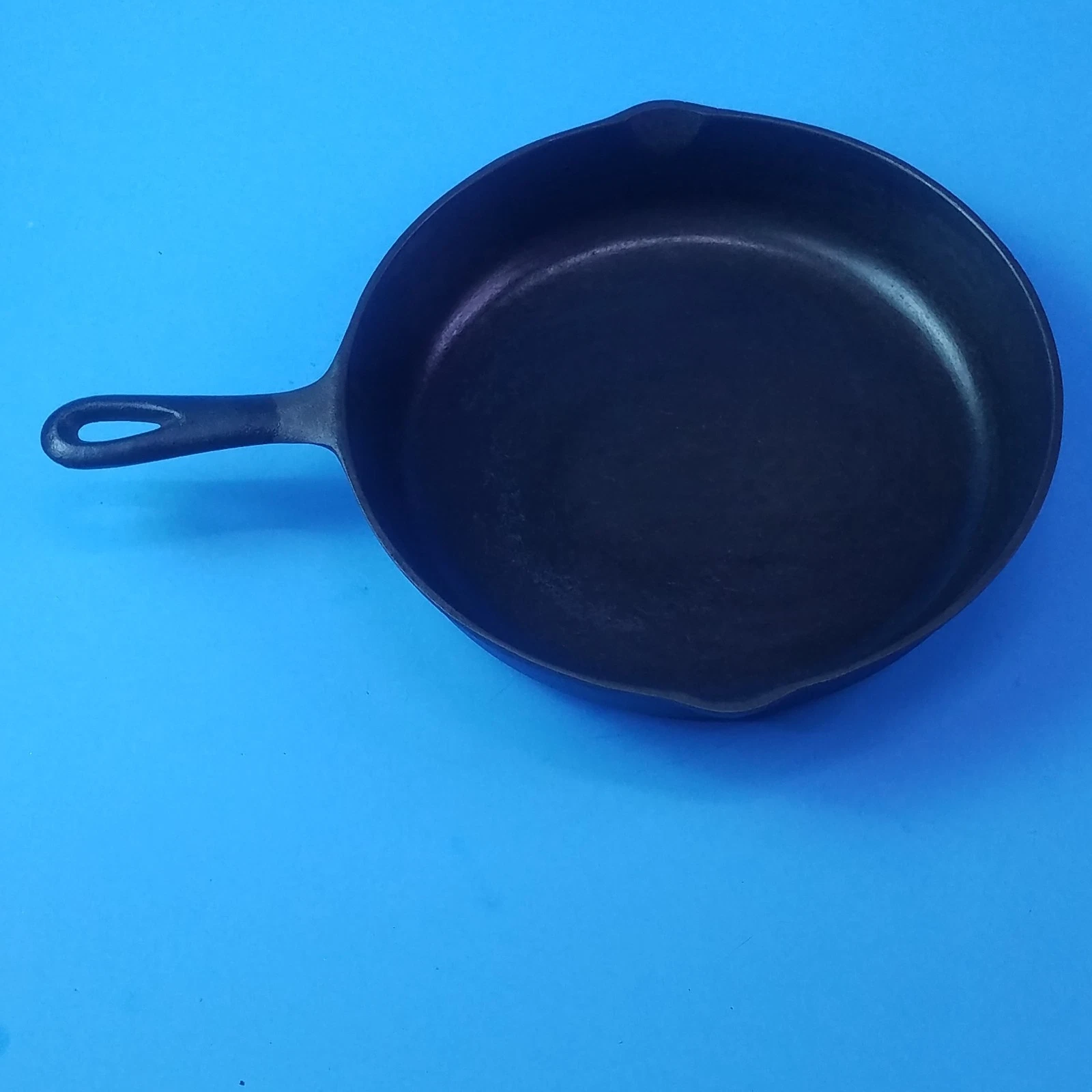 Vintage BSR Unmarked No. 8 Cast Iron Skillet Heat Ring Made in USA