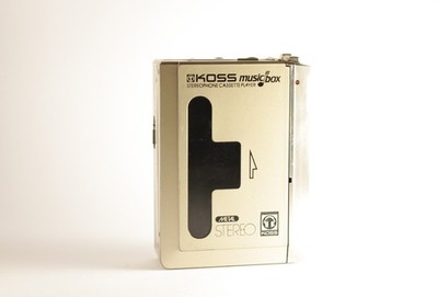 very rare KROSS Corporation Music Box cassette player Walkman A-2/8268 vintage