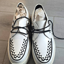 T.U.K. Men’s White/Black Check Suede Lace-Up Sneaker Casual Shoe Size 9