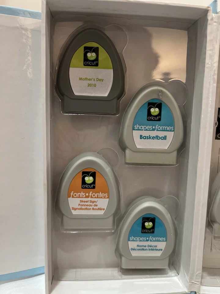 Lote Cricut con Gitano, Jukebox y Grandes Cartuchos Foto 2 de 4