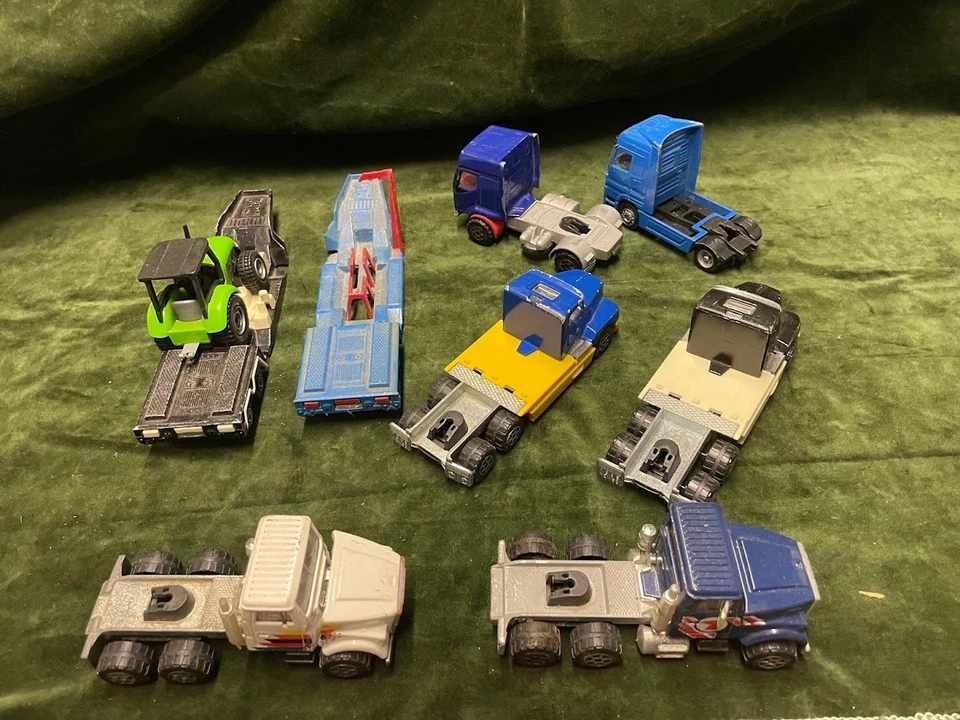 LOT 6 CAMIONS MAJORETTE + 2 REMORQUES + 1 TRACTEUR POUR PIECES OU RESTO - Photo 2/4