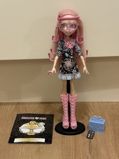 Monster High Viperine Gorgon Doll With Accessories And Including Stand