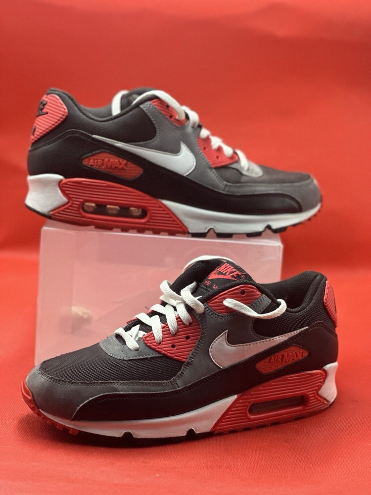 Nike Air Max 90 Classic Black Infrared 345188-001 Size 8