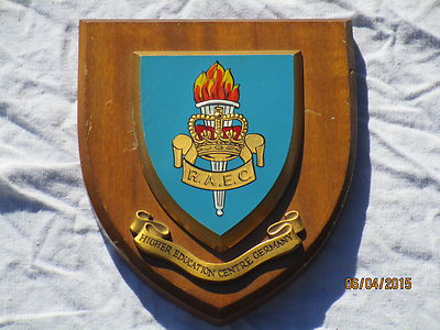 Regimentswappen:Higher Education Centre Germany, R.A.E.C.