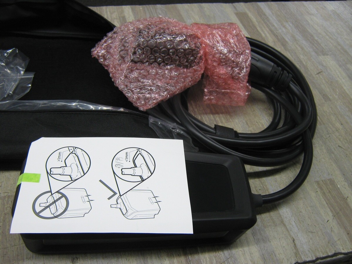 NEW Lexus PTQ64-10240 5912953A Charger BRAND NEW free fast 