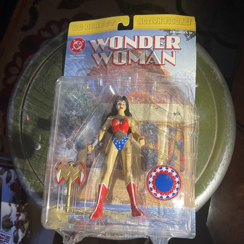 DC DIRECT “WONDER WOMAN” w/AX & SHIELD VINTAGE ACTION FIGURE 1999 ⭐️DC COMICS⭐️ - Picture 2 of 12