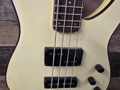 Ibanez ROADSTAR II エレキベース アイボリー Ibanez Roadstar