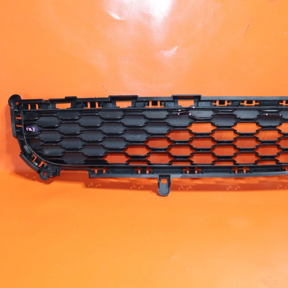 REJILLA INFERIOR JEEP GRAND CHEROKKE 2021 2022 2023 2024 7CW07TRMAB OEM Foto 2 de 4