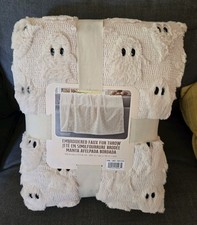 VIRAL TIK TOK COSTCO FAUX FUR HALLOWEEN FALL THROW WHITE GHOST. NEW