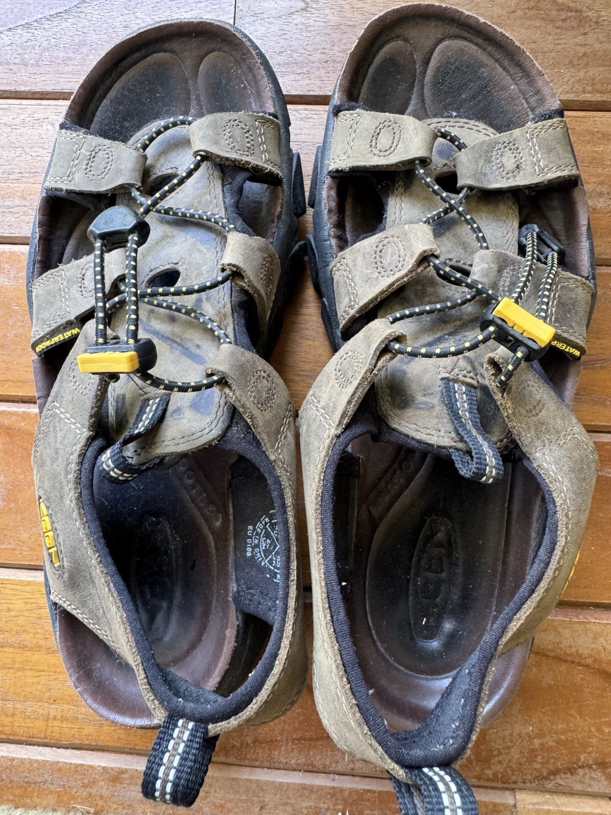 Sandali sportivi KEEN Sarasota da donna taglia 9 in pelle marrone impermeabili