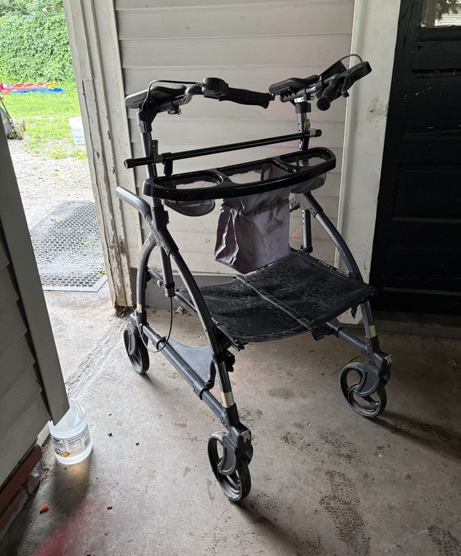 UpWalker 4-Wheel Upright Rollator Walker Seat Bag Cup Holder Black/Gray