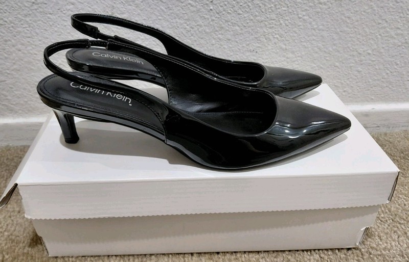 Calvin Klein Dainty Black Patent Sling Back Kitten Heels Size 8- MSRP $168