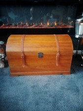Large Storage Trunk Retro Light Wait Storage Box 2and Halfeet Long ,,,