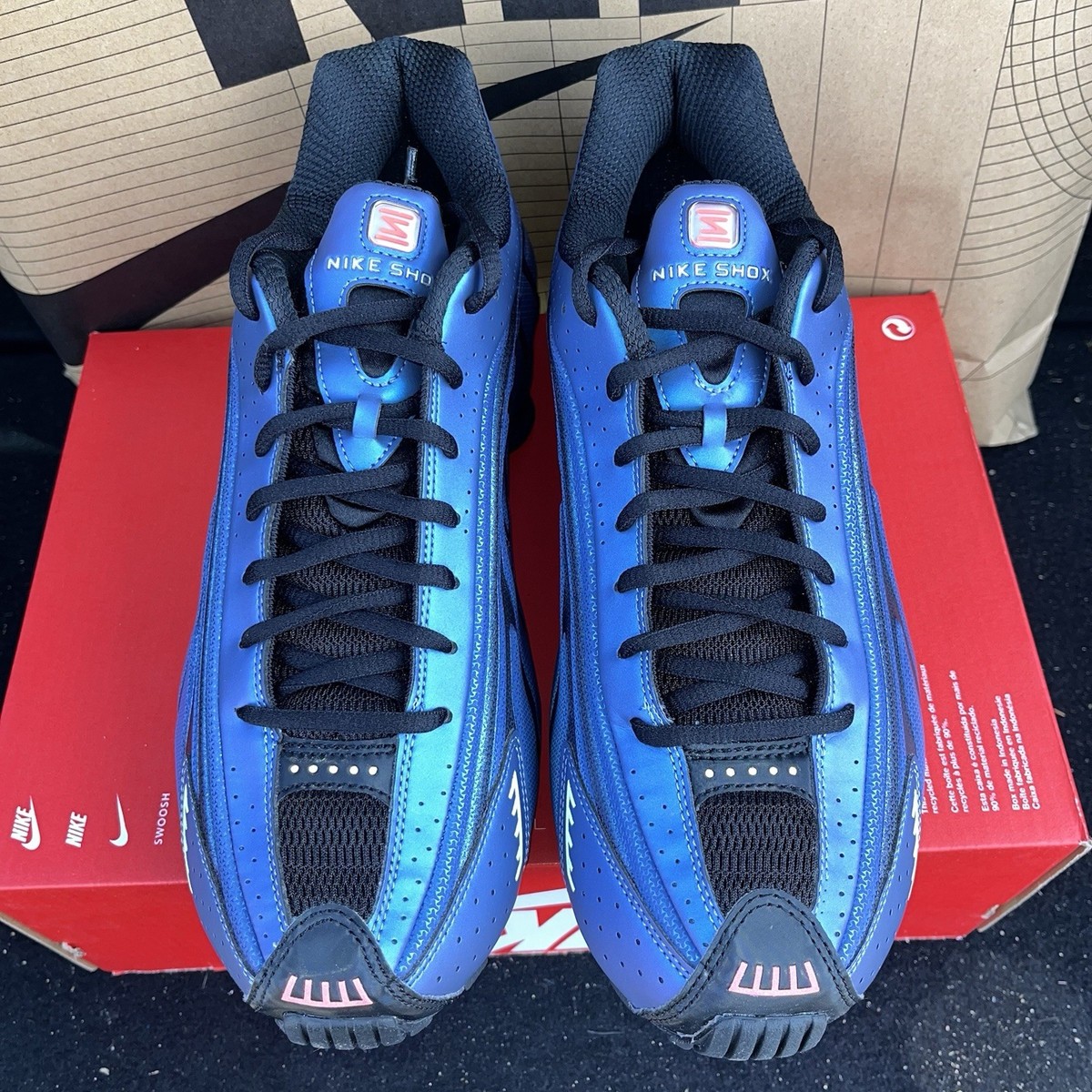 靴 Nike SHOX R4 9.5 Amazon.com | Nike Shox R4 Mens Shoes Size-9.5 Metallic