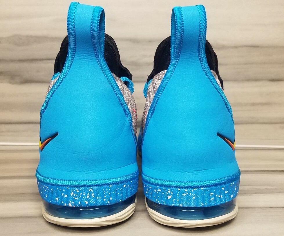 lebron xvi youth