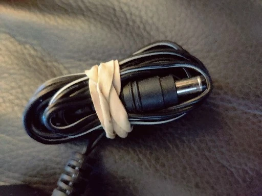 Cargador de fuente de alimentación adaptador CA/CC Delta Electronics modelo EADP-32DB A 12V 2.67 Foto 4 de 4