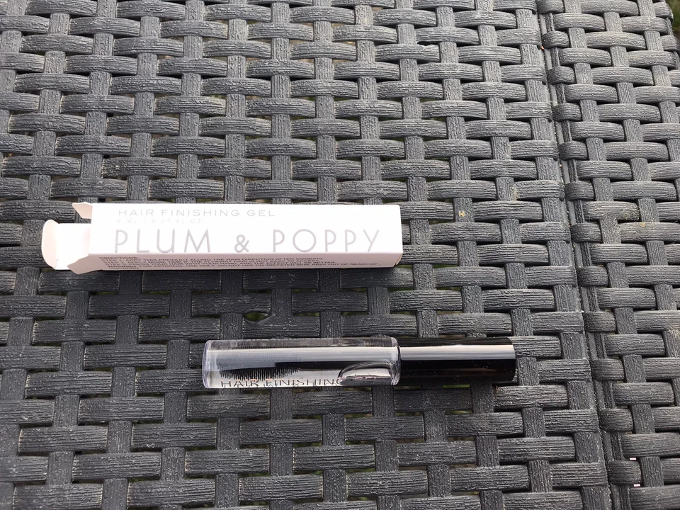 PLUM & POPPY Hair Finishing Gel