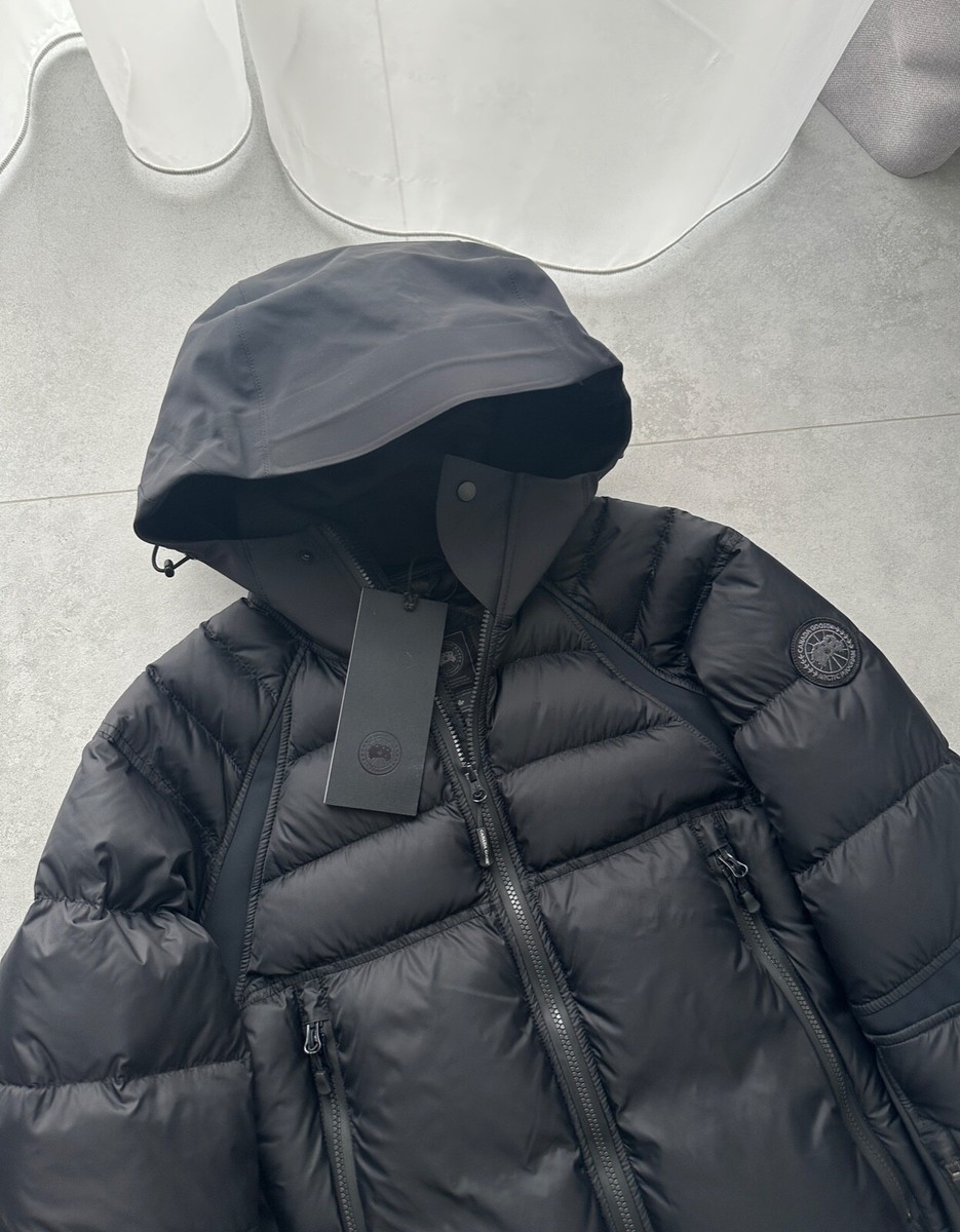Men's CANADA GOOSE Hybridge Sutton Down Puffer Jacket Black Men's CANADA GOOSE Hybridge Sutton Down Puffer Jacket Black