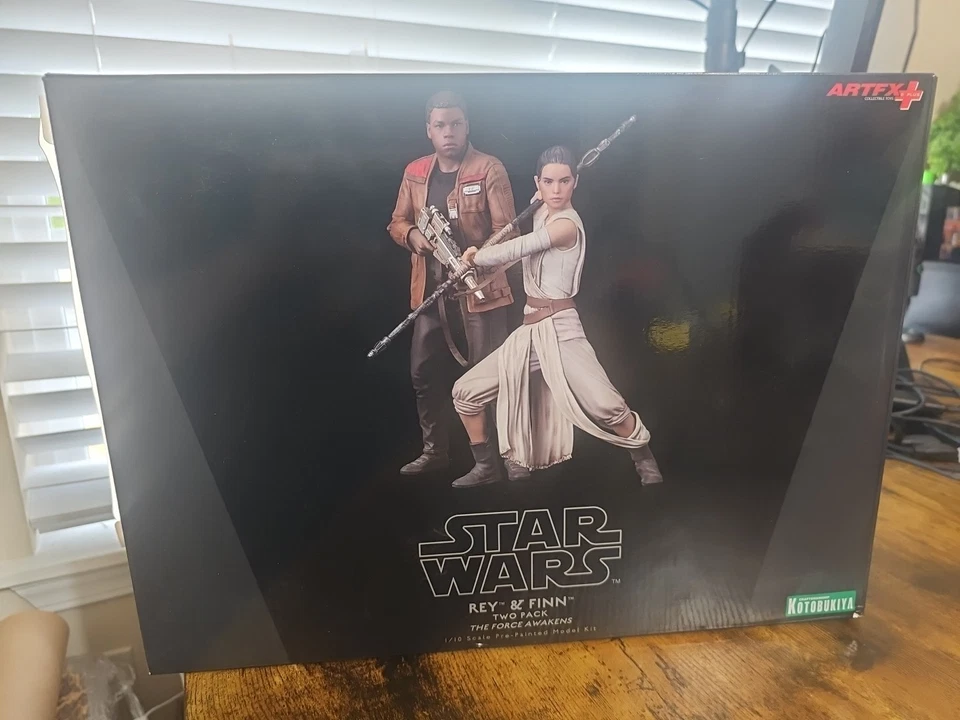 Modelo Kotobukiya Star Wars Rey & Finn 1/10. ARTFX. ¡En caja! Foto 2 de 4