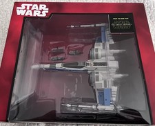 Star Wars The Force Awakens X-Wing Fighter Die Cast Vehicle Disney Parks NIB