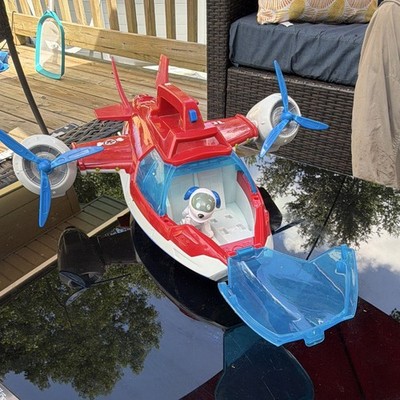 Spin Master PAW Patrol Air Patroller Aircraft w/ Everest Figure, Red/White/Blue